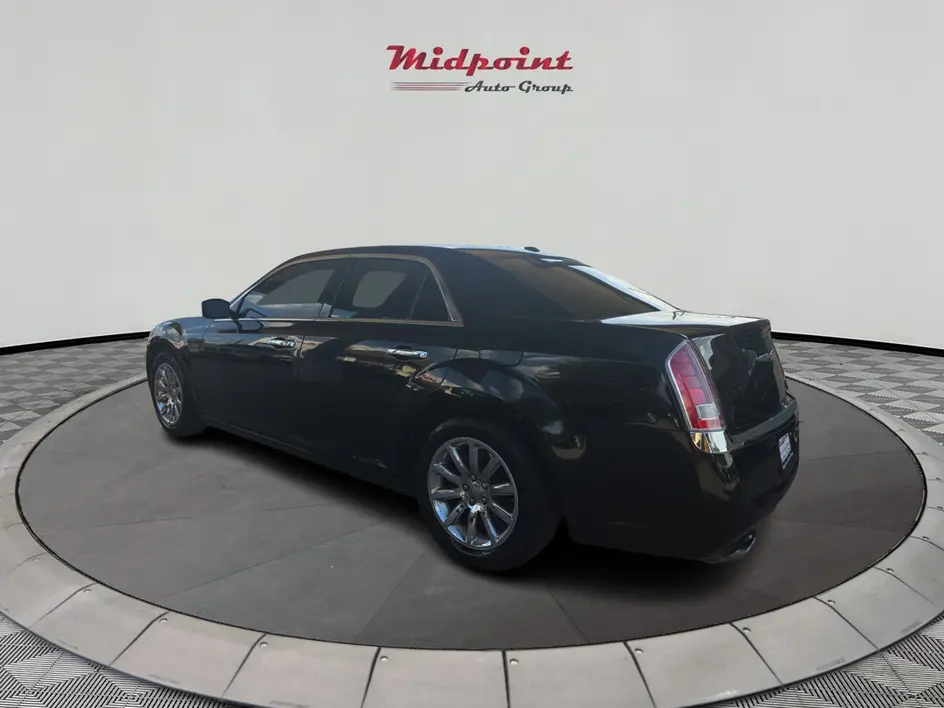 2012 Chrysler 300 Limited photo 5