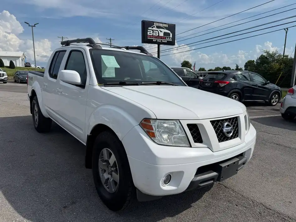 2012 Nissan Frontier 4.0 PRO-4X Crew Cab 4X4 AT's photo