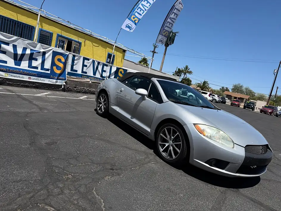 2012 Mitsubishi Eclipse SE Auto's photo