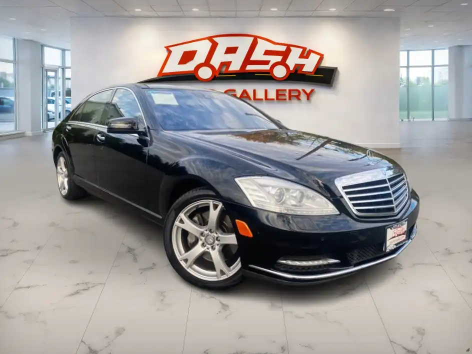 2013 Mercedes-Benz S-Class S550 4MATIC's photo