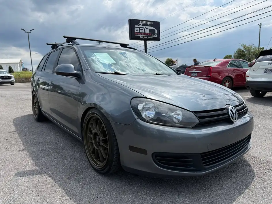 2014 Volkswagen Jetta SportWagen 2.5L S Auto's photo
