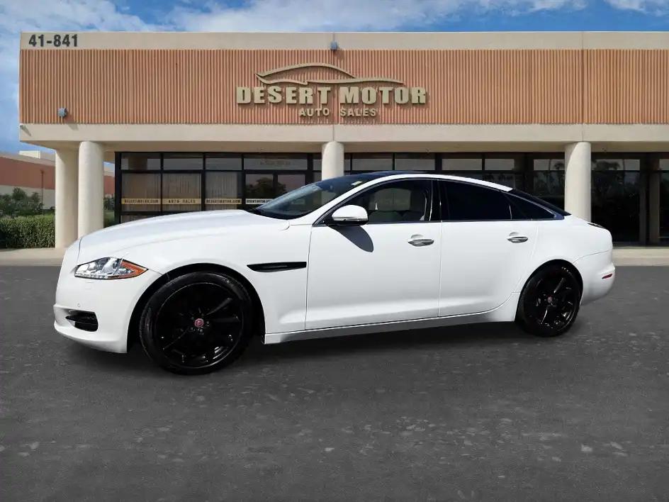 2014 Jaguar XJ Base's photo