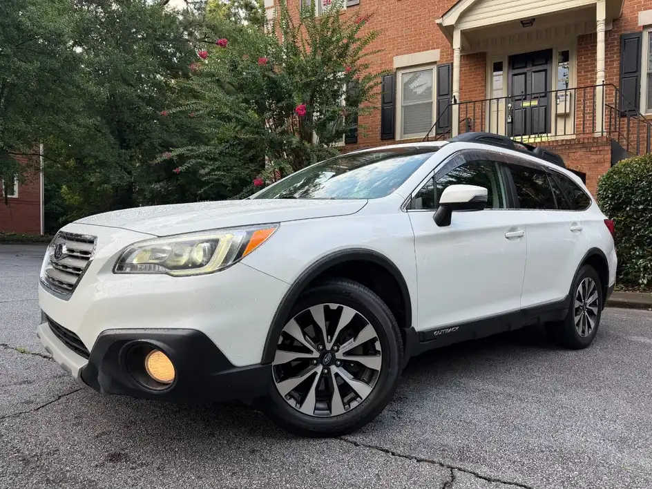 2017 Subaru Outback 2.5i Limited's photo