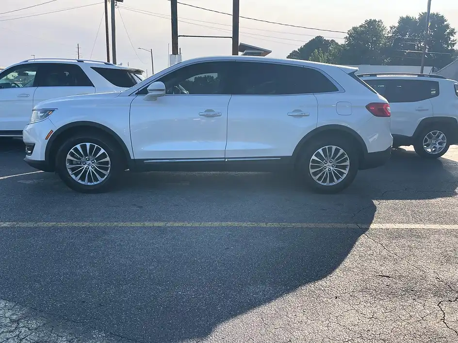 2018 Lincoln MKX Select FWD's photo
