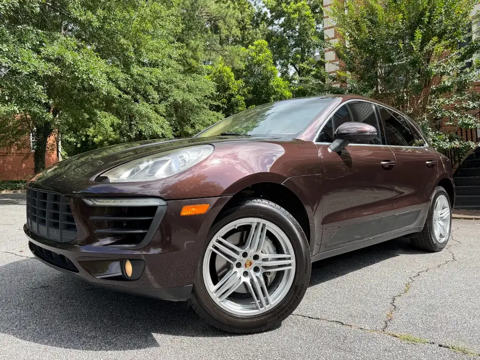 2016 Porsche Macan S's photo