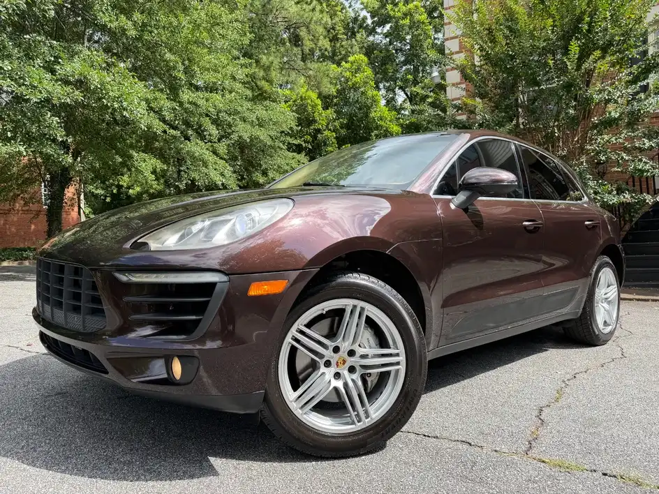 2016 Porsche Macan S's photo