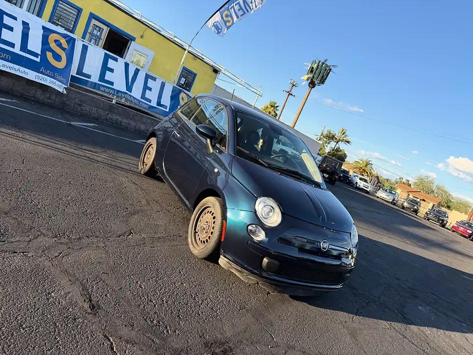 2015 FIAT 500 Pop's photo