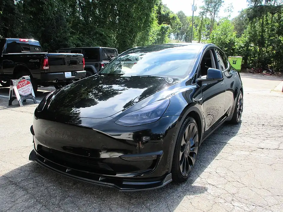 2022 Tesla Model Y Performance Dual Motor All-Wheel Drive's photo
