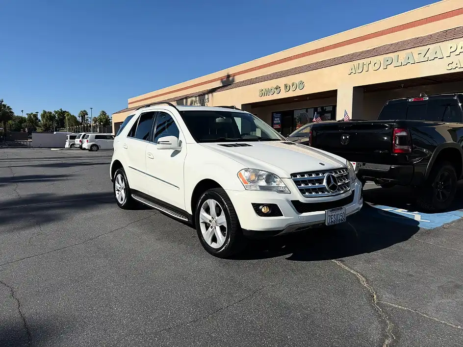 2011 Mercedes-Benz M-Class ML350 4MATIC's photo