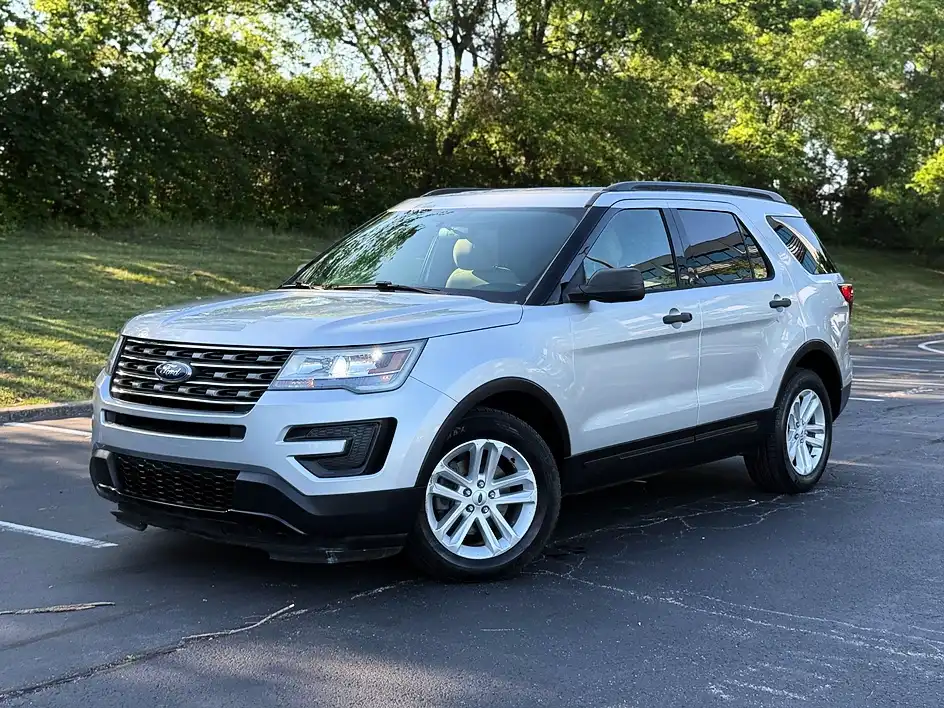 2017 Ford Explorer Base FWD's photo