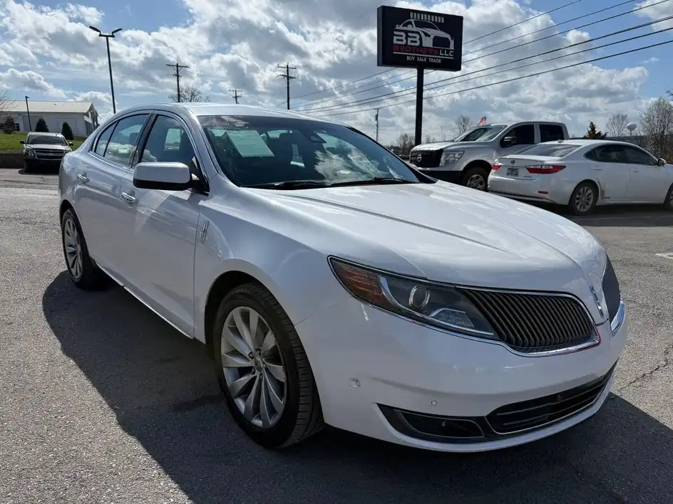 2015 Lincoln MKS AWD's photo