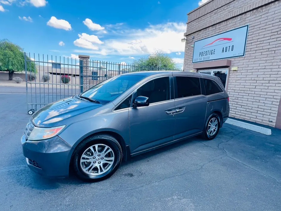 2013 Honda Odyssey EX photo 3