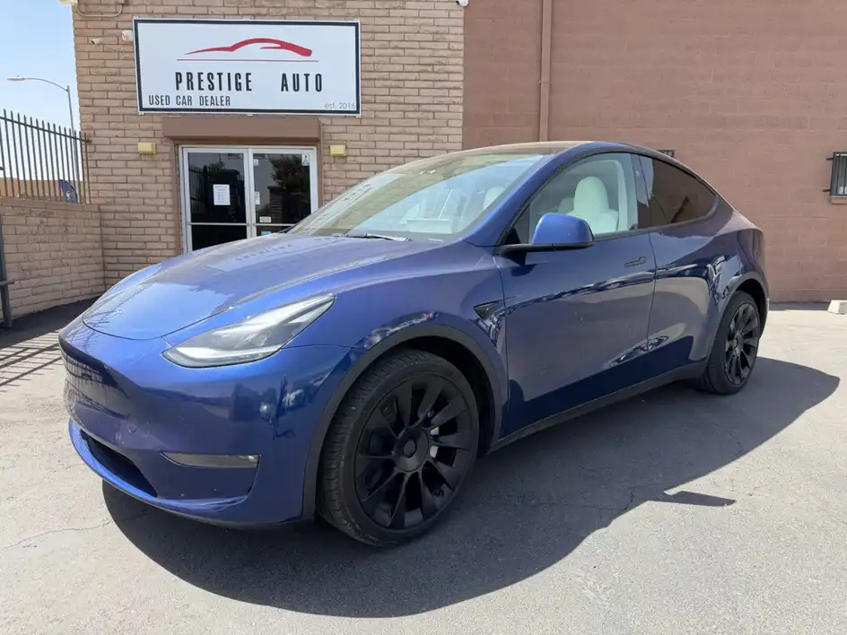 2024 Tesla Model Y Long Range Dual Motor All-Wheel Drive's photo