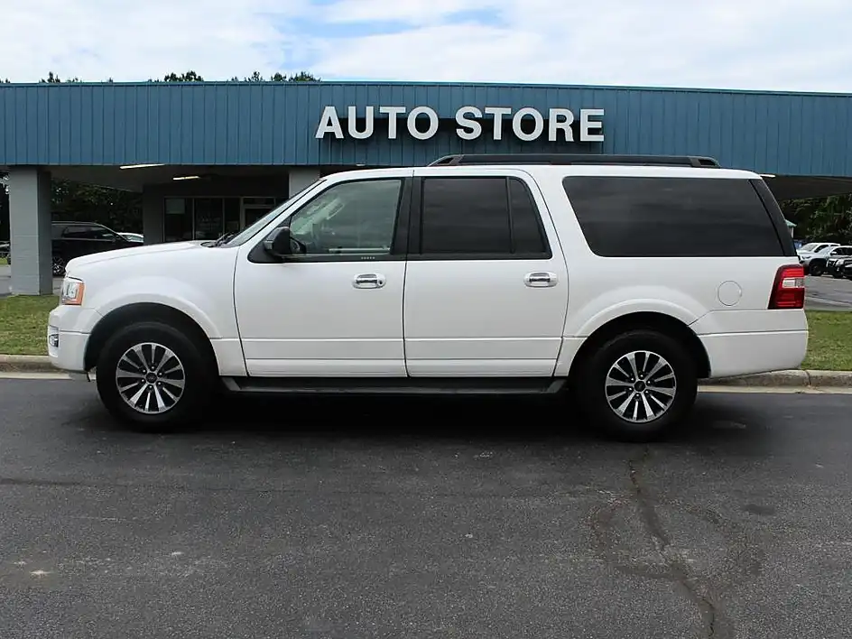 2016 Ford Expedition XLT EL's photo
