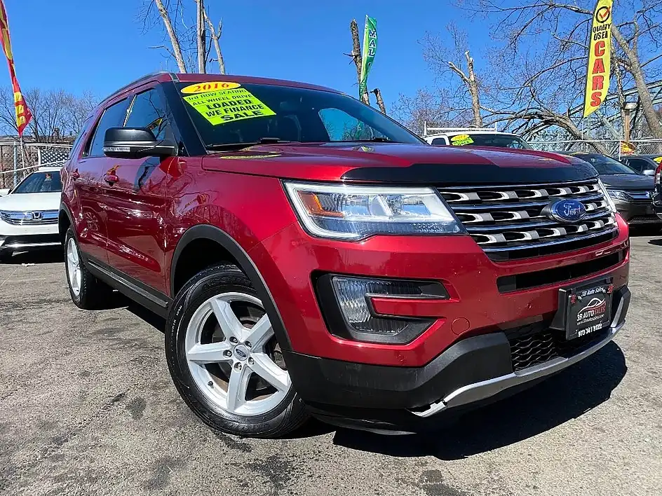 2016 Ford Explorer XLT 4WD's photo