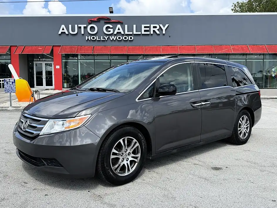 2013 Honda Odyssey EX-L w/DVD Rear Entertainment System's photo