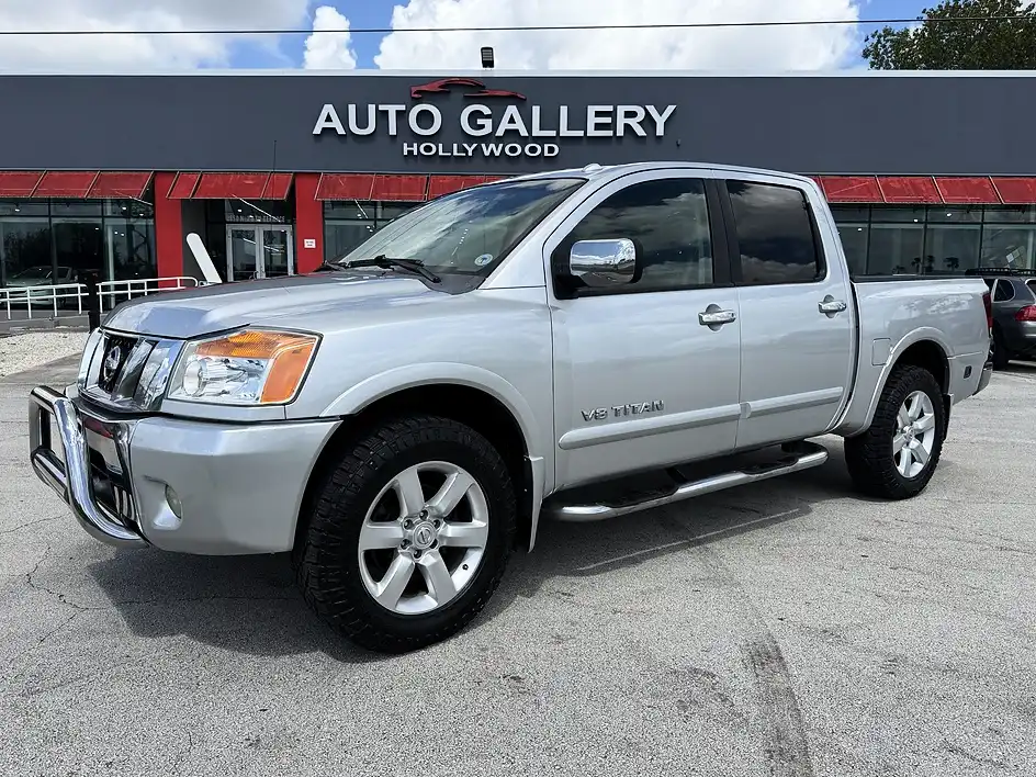 2008 Nissan Titan XE 4X4 Crew Cab FFV SWB's photo