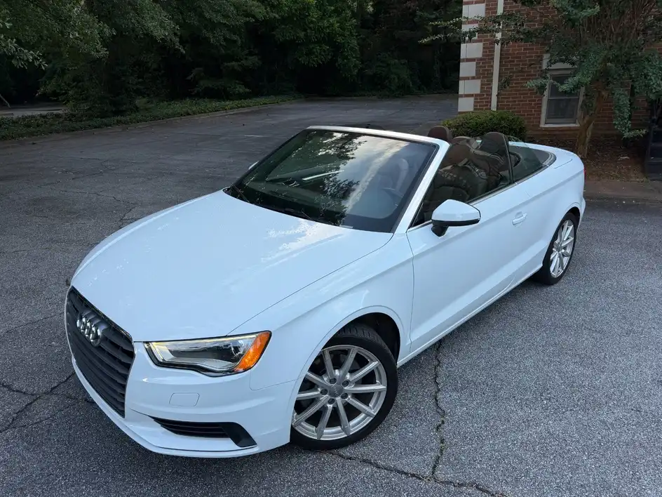 2015 Audi A3 Cabriolet 2.0T quattro S tronic Premium Plus's photo