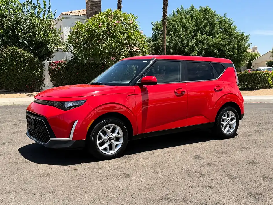 2023 Kia Soul 2.0L LX IVT's photo