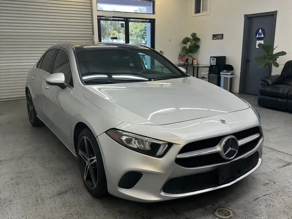 2019 Mercedes-Benz A-Class A220's photo