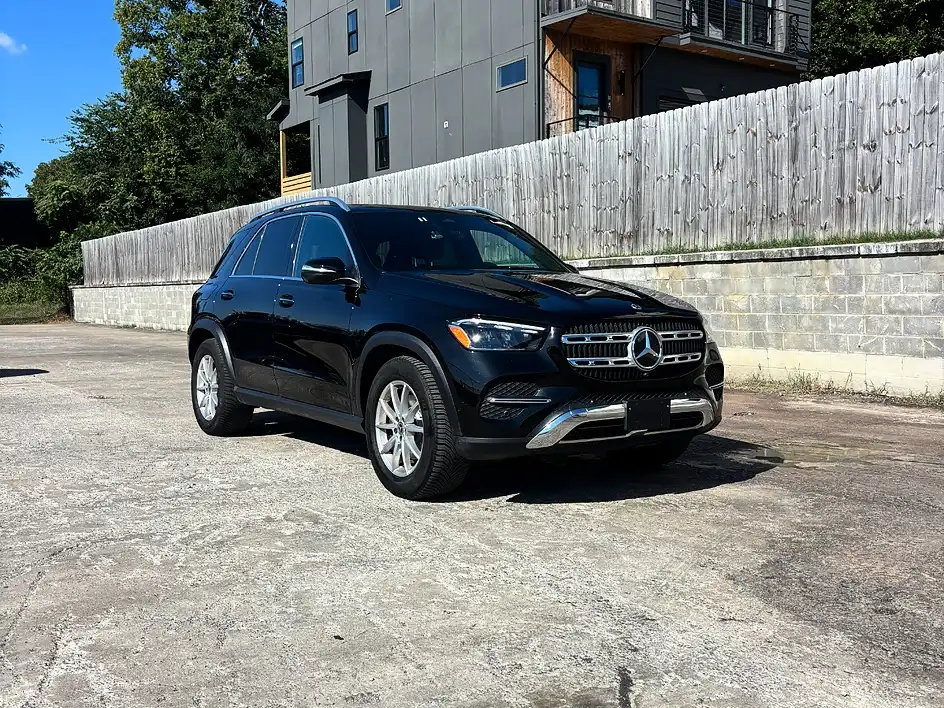 2025 Mercedes-Benz GLE's photo
