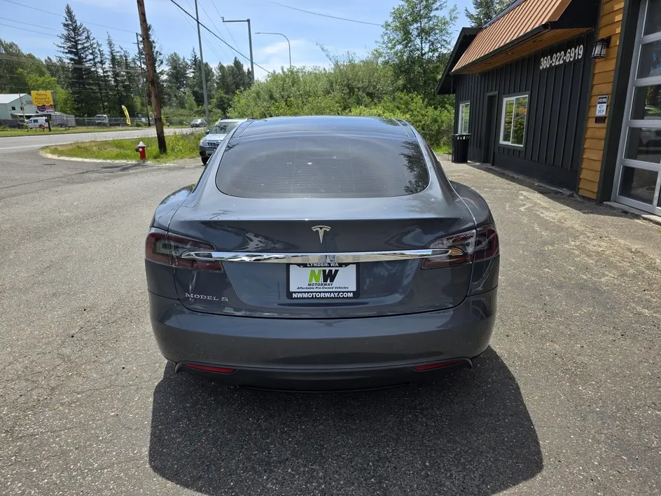 2012 Tesla Model S Performance photo 5