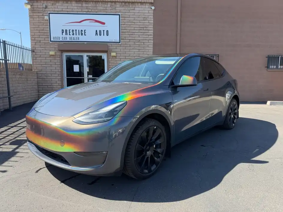 2023 Tesla Model Y Long Range Dual Motor All-Wheel Drive's photo