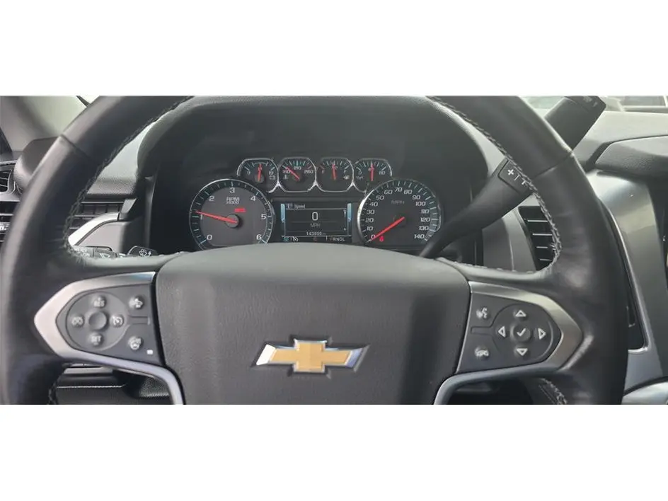 2018 Chevrolet Tahoe LT 4WD photo 5