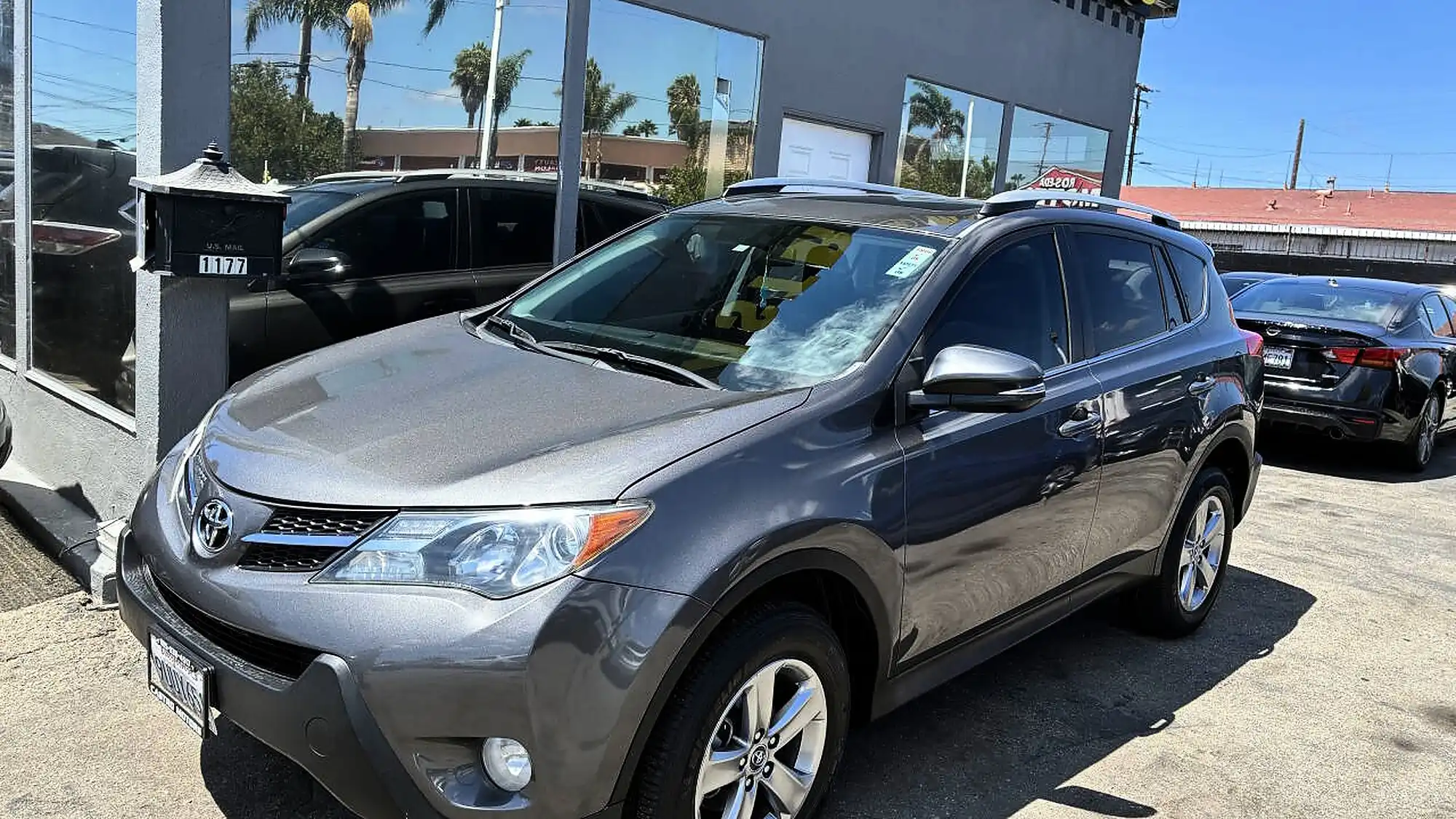 2015 Toyota RAV4 XLE's photo