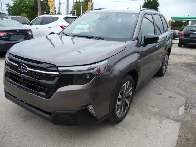 2025 Subaru Forester Touring's photo