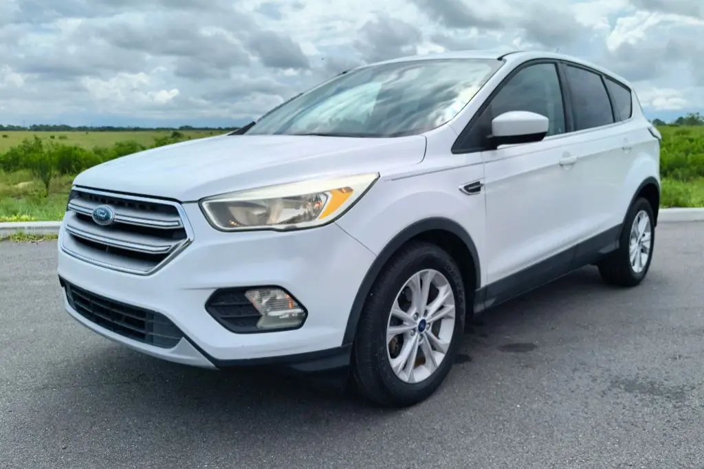 2017 Ford Escape SE photo 3