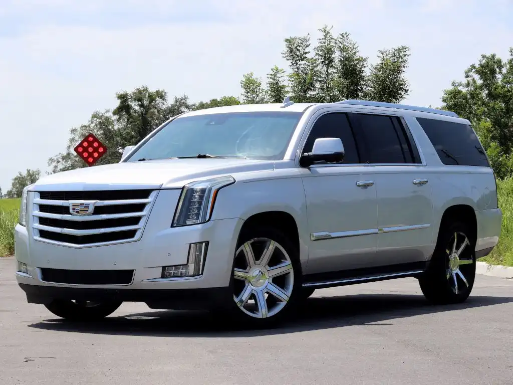 2016 Cadillac Escalade ESV Luxury 2WD's photo