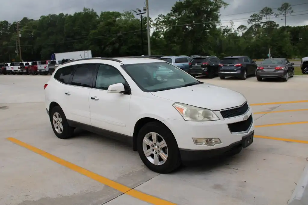 2011 Chevrolet Traverse 1LT AWD's photo