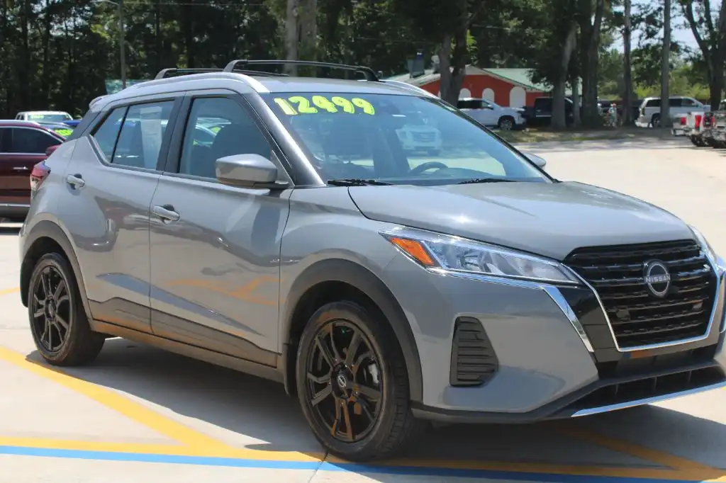 2022 Nissan Kicks 1.6 SV's photo