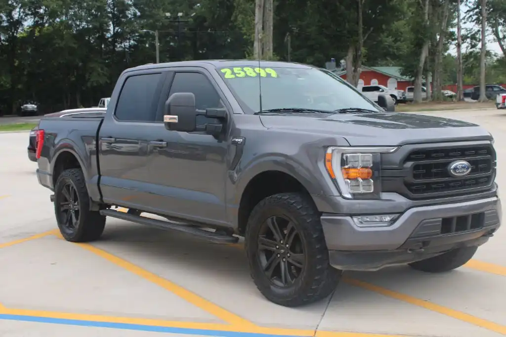 2022 Ford F-150 XLT 4x4 SuperCrew 5-1/2 Box's photo