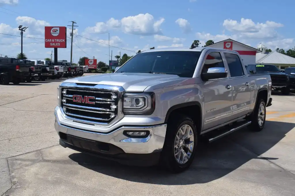 2017 GMC Sierra 2WD Crew Cab Short Box SLT's photo