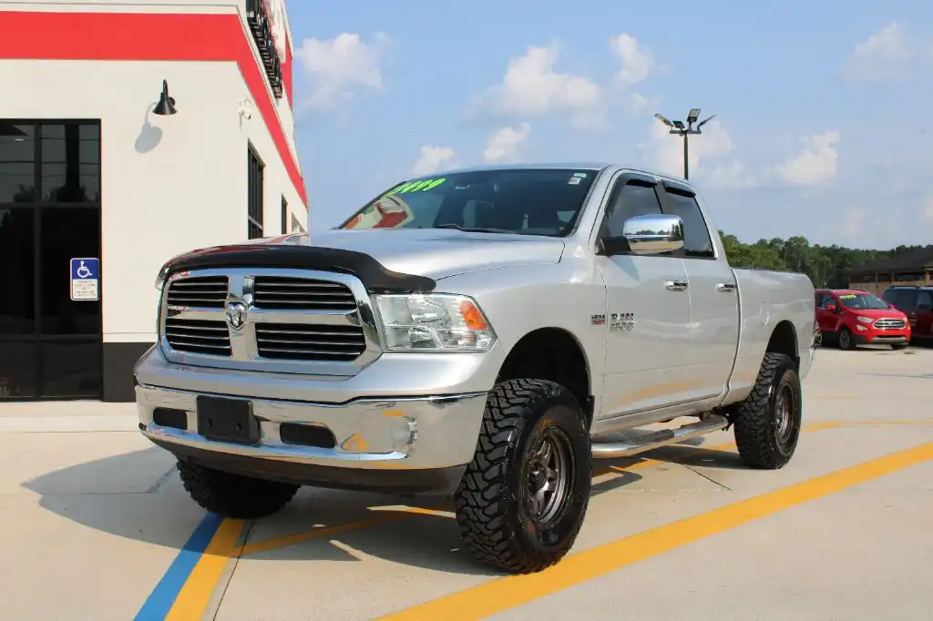 2016 RAM 1500 Big Horn/Lone Star 4x4 Quad Cab (Fleet)'s photo