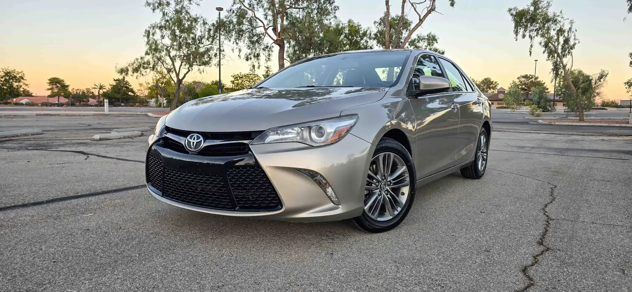 2016 Toyota Camry 2.5 Auto Special Edition's photo