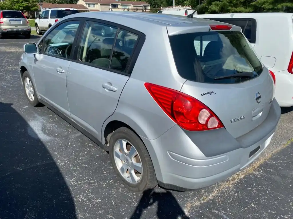 2012 Nissan Versa 1.8 S AT's photo