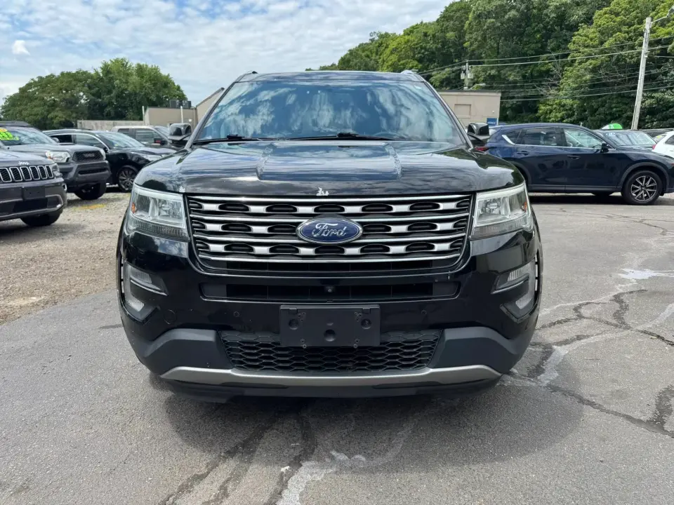 2017 Ford Explorer Limited 4WD photo 3