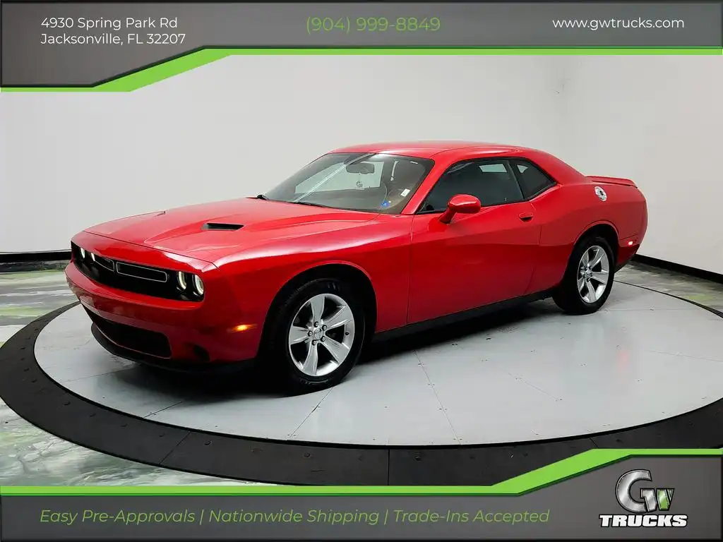 2021 Dodge Challenger SXT Auto's photo
