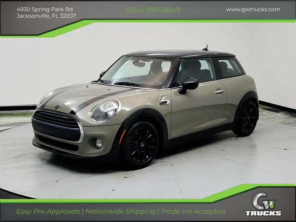 2019 MINI Hardtop Cooper Signature's photo