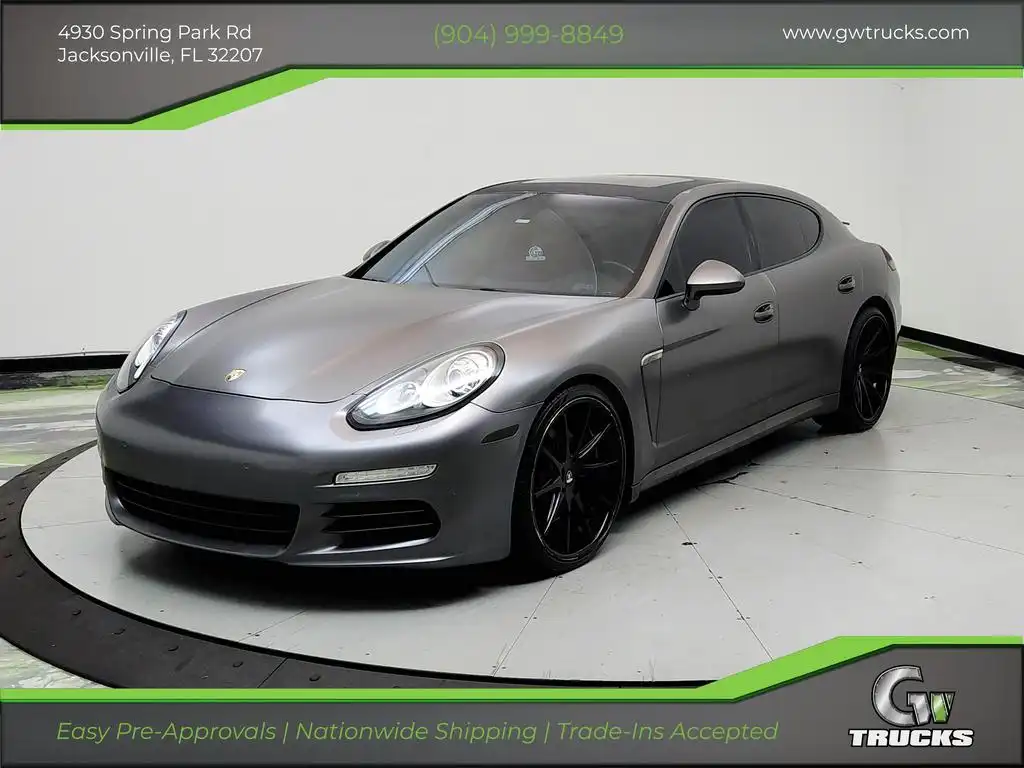 2014 Porsche Panamera 4's photo