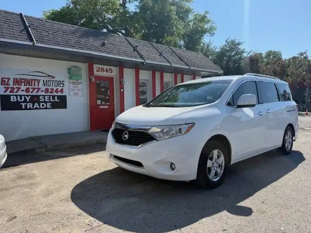 2011 Nissan Quest 3.5 LE's photo