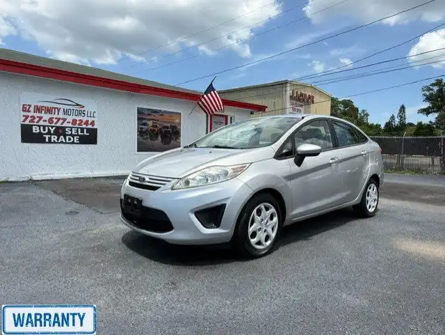 2013 Ford Fiesta S Sedan's photo