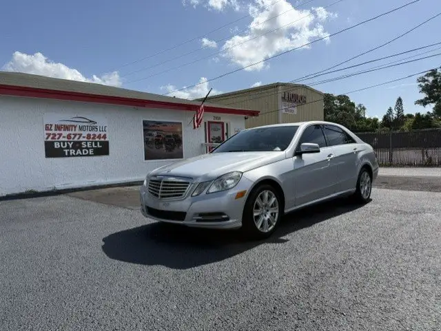 2013 Mercedes-Benz E-Class E350 Luxury 4MATIC photo 1