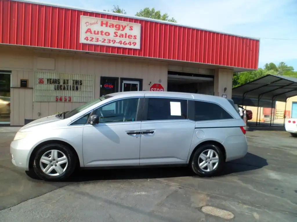 2013 Honda Odyssey LX's photo