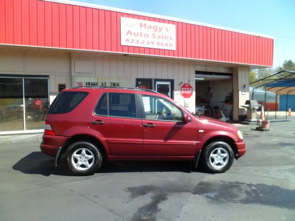 2000 Mercedes-Benz M-Class ML320's photo