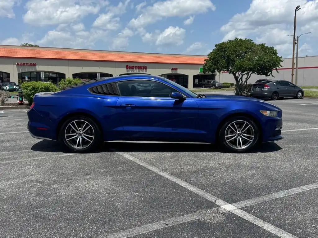 2015 Ford Mustang EcoBoost Coupe Premium's photo