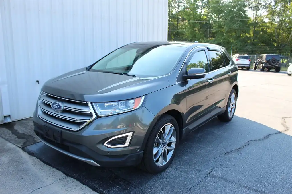 2018 Ford Edge Titanium's photo
